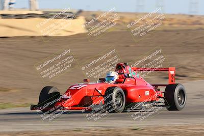 media/Oct-15-2023-CalClub SCCA (Sun) [[64237f672e]]/Group 3/Qualifying/